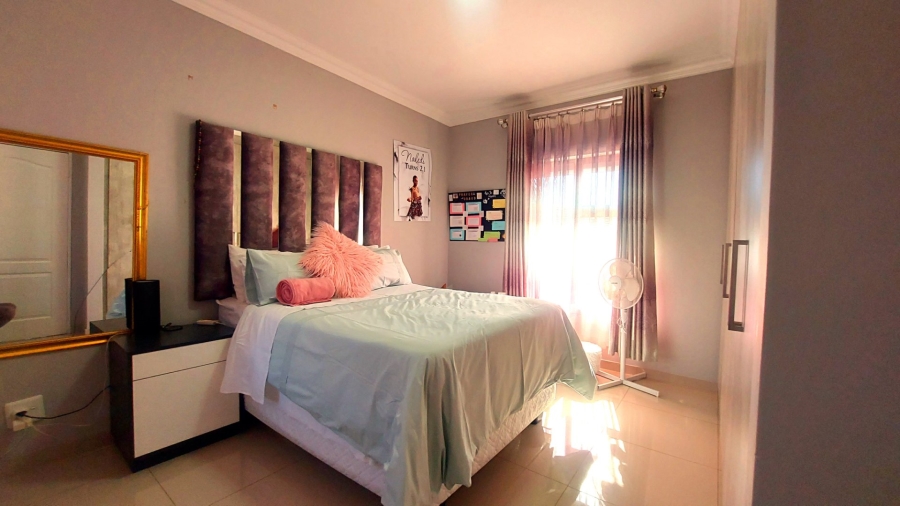 4 Bedroom Property for Sale in Melodie North West